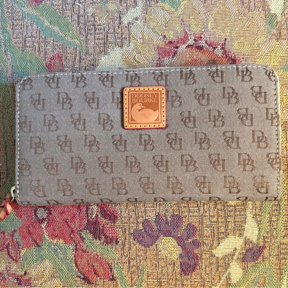 Dooney & Bourke Tan Logo Zip Wallet